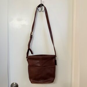 VINTAGE Coach Brown Leather Shoulder Bag Crossbody - City Bag, Bucket
